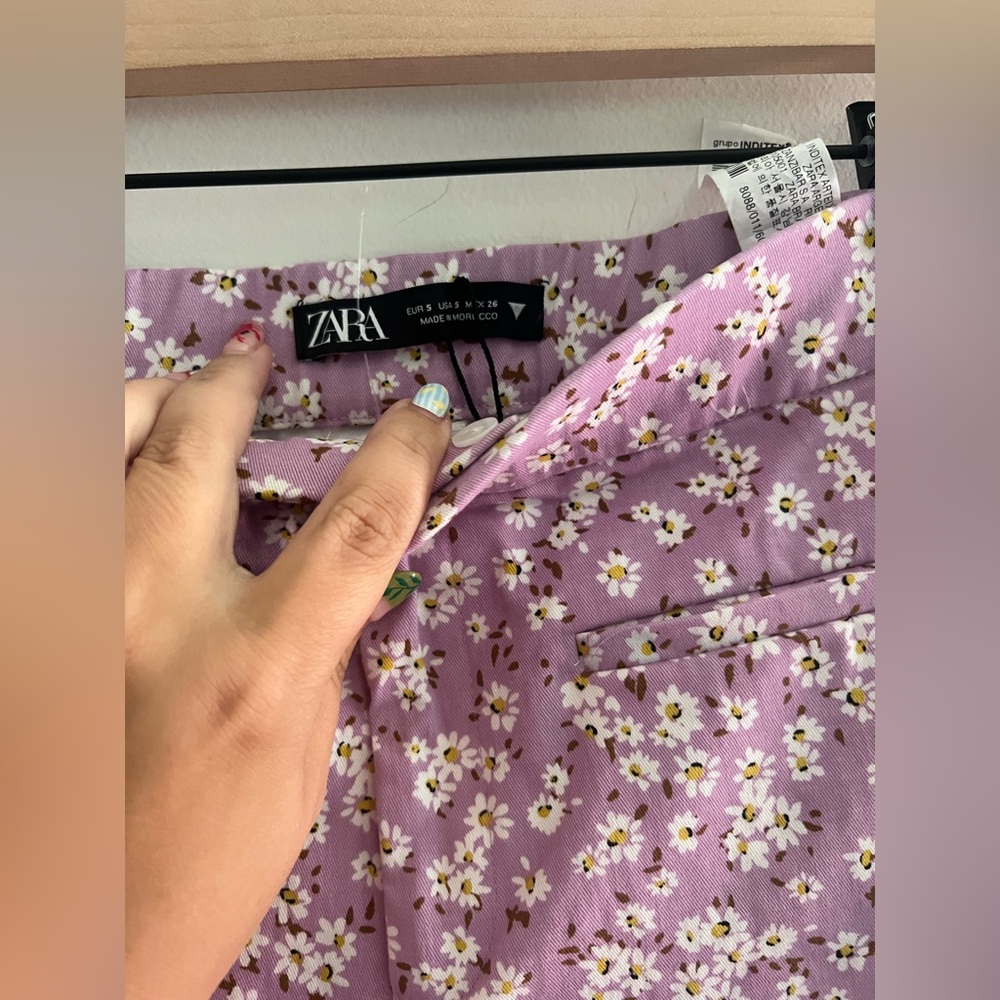 Zara Floral Flare Jeans Small - Picture 3 of 5